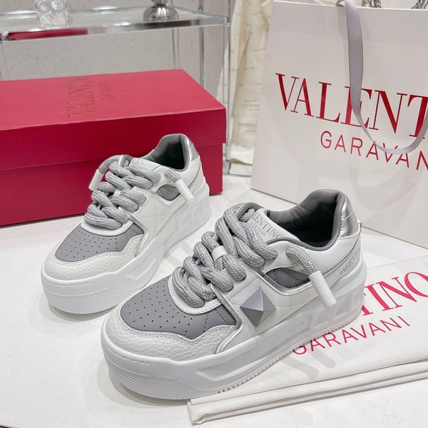 발렌티노 원스터드 그레이