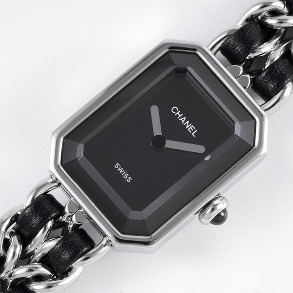 샤넬 프리미에르 화이트 블랙