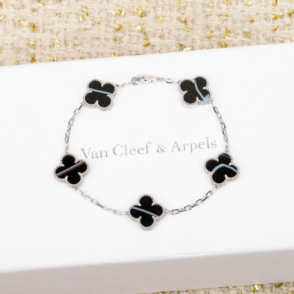 반클리프아펠 빈티지 알함브라