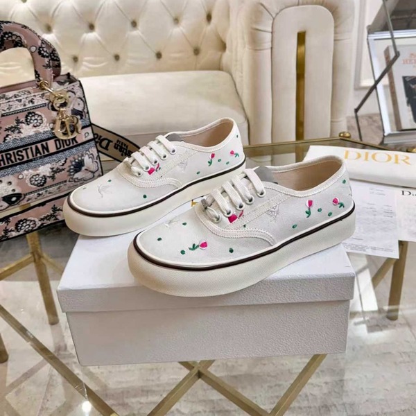 디올 26SS 솔트윈드 로즈 자수