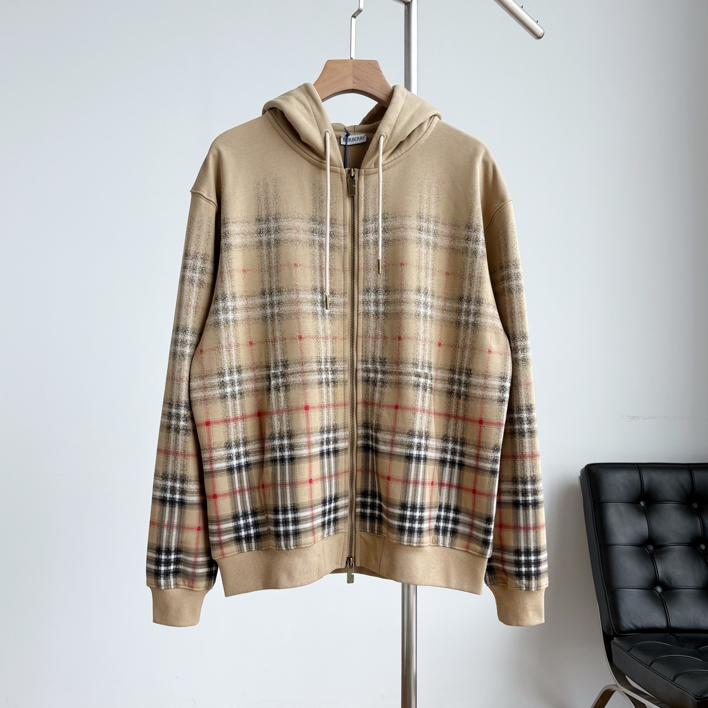 버버리 그라데이션 체크 코튼 지퍼 후디