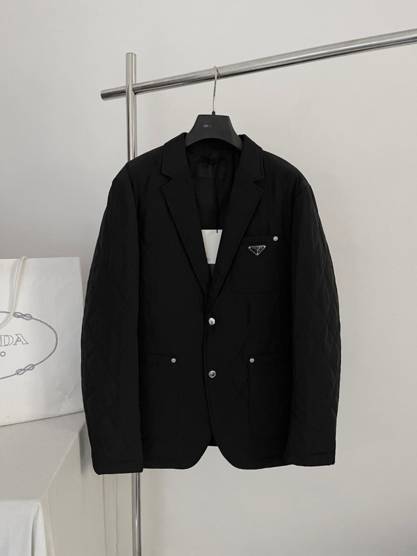 프라다 삼각로고 카라 자켓