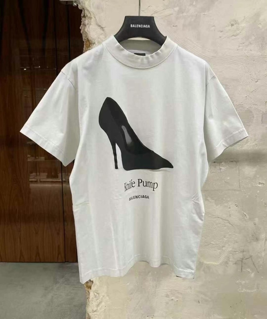 발렌시아가 나이프 펌프 티셔츠
