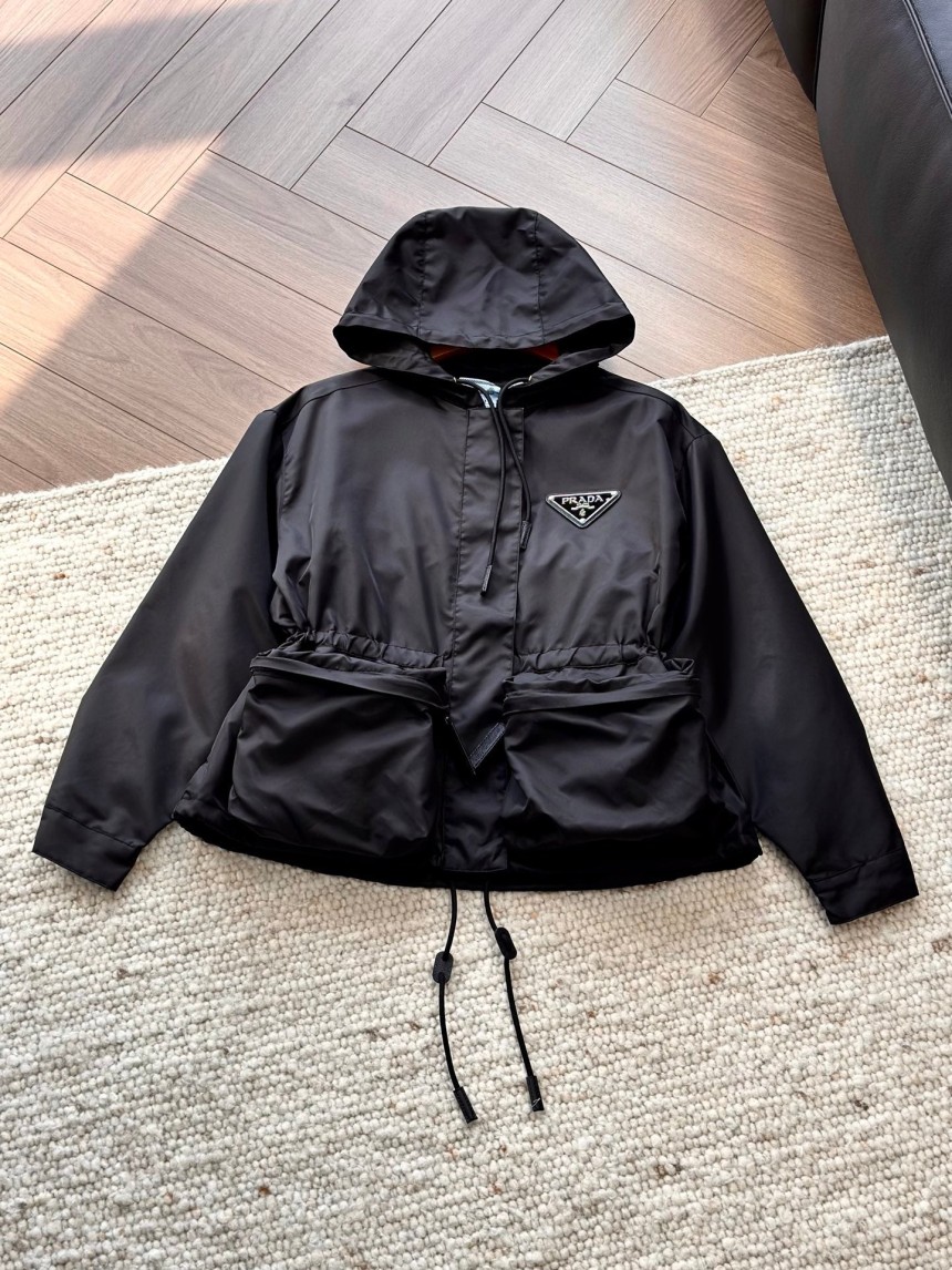 프라다 오버사이즈 드로스트링 지퍼 자켓