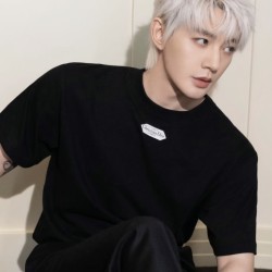 디올 라벨 코튼 티셔츠