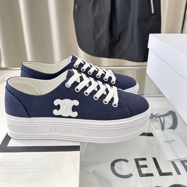 셀린느 트리옹프 패치 제인 로우 레이스업 스니커즈