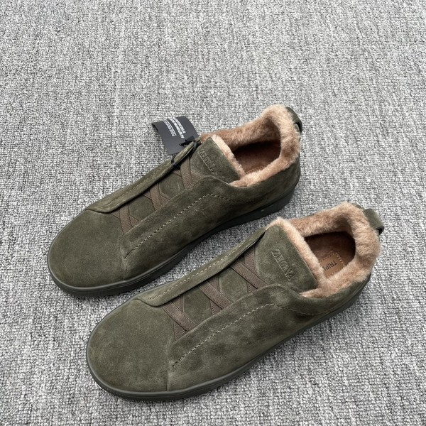 제냐 스웨이드 트리플 스티치 스웨이드 스니커즈