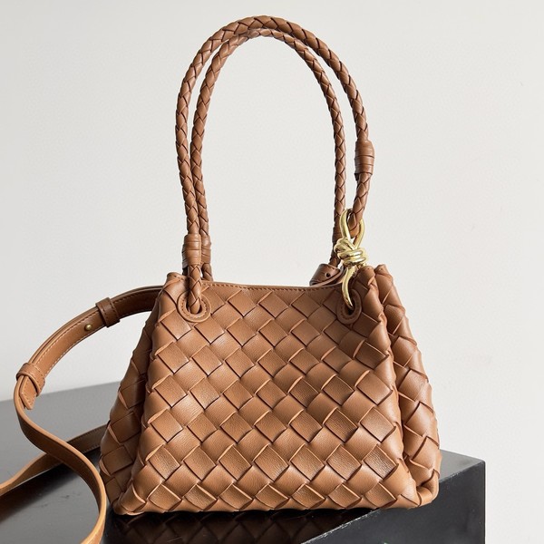 보테가 베네타 안디아모 파라슈트 미니