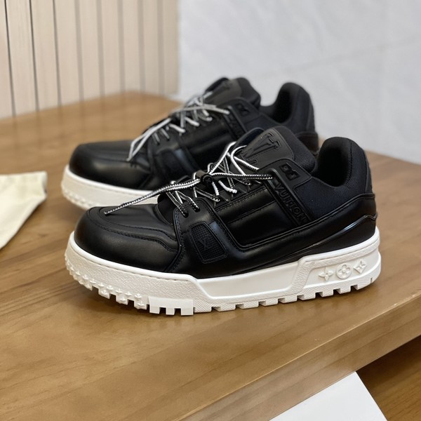 루이비통 트레이너 맥시 스니커즈