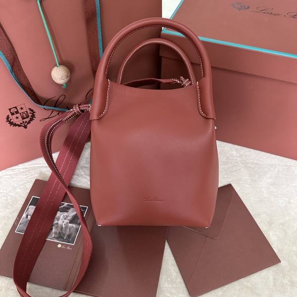 로로피아나 베일 백 미디움