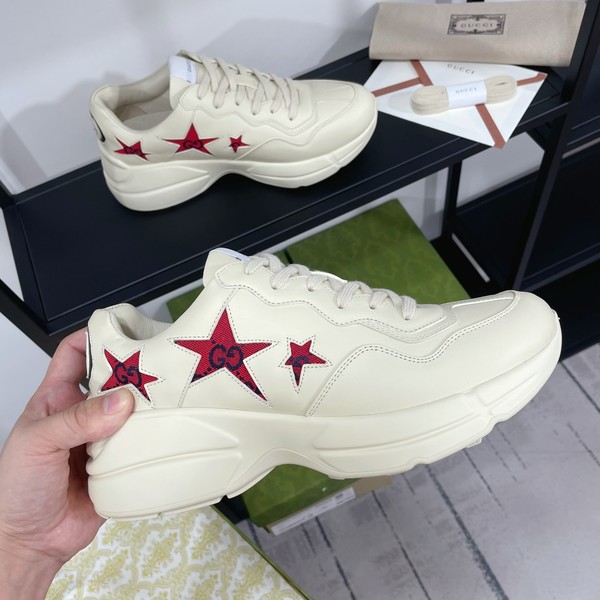 구찌 라이톤 520 스페셜 스타 프린트 스니커즈