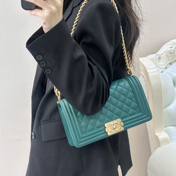 샤넬 보이백 미디움 캐비어 보이백 금장