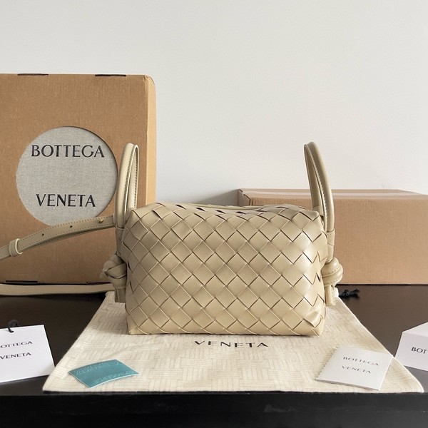 보테가베네타 스몰 루프 백