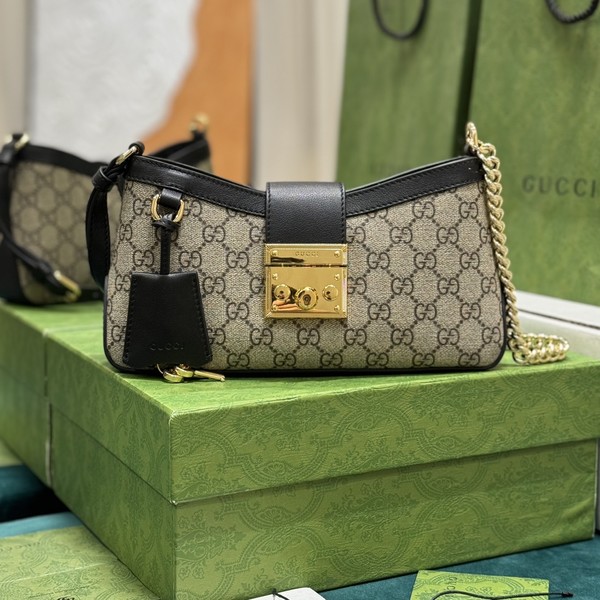 구찌 스몰 패드락 숄더백