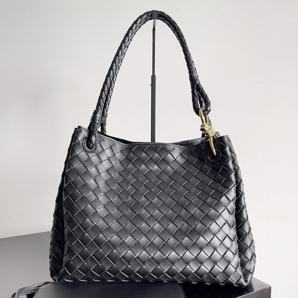 보테가 베네타 안디아모 파라슈트 라지