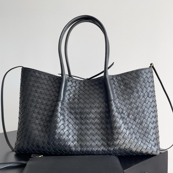 보테가베네타  피나코테카 43