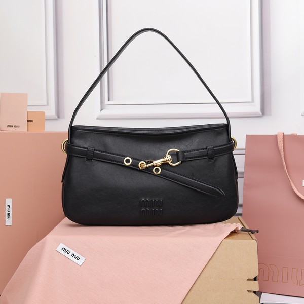 미우미우 어드벤처 숄더백 5BC182