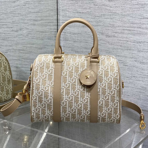 디올 그루브 토트백 25