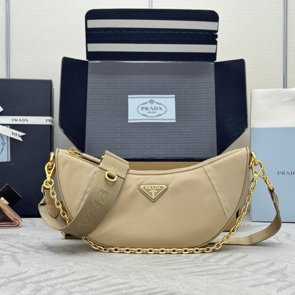 프라다 드뮈룬 리나일론 숄더 1BH222