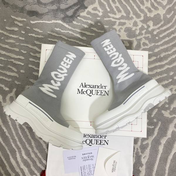 알렉산더맥퀸 트레드 슬릭 앵클부츠 705671