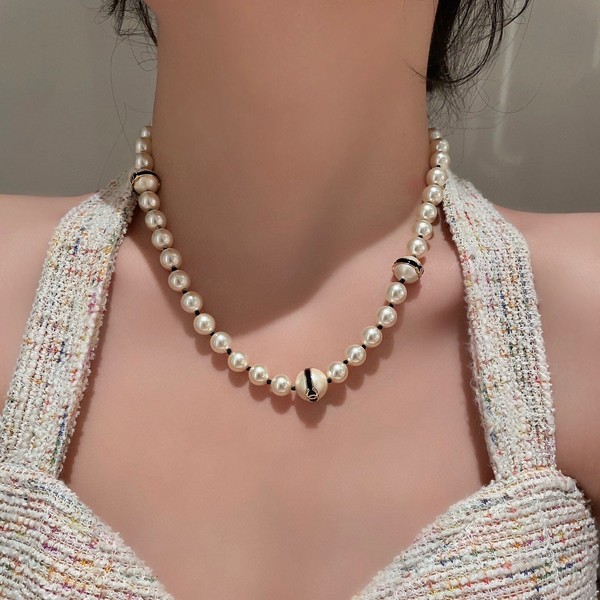 샤넬 CC로고 퍼  목걸이