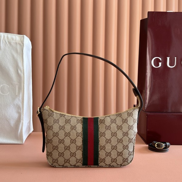 구찌 루네타 스몰 크로스백 863406