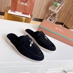 로로피아나 워커 뮬 블랙