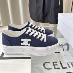 셀린느 트리옹프 패치 제인 로우 레이스업 스니커즈