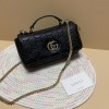 구찌 GG Milano 미니 디보싱 레더 숄더 백