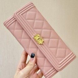 샤넬 보이 캐비어 장지갑