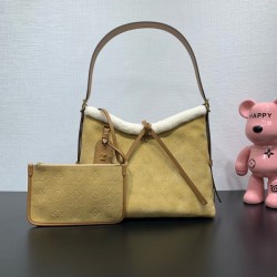 루이비통 캐리올 PM 백 마히나 M11843