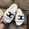 샤넬 CC 시어링 뮬 슬리퍼 화이트