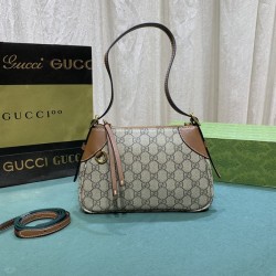 구찌 GG 엠블럼 스몰 숄더 백