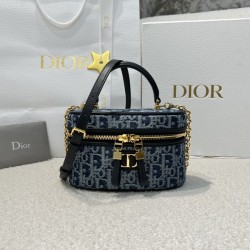 디올 30 몽테인 미니 베니티 데님 케이스