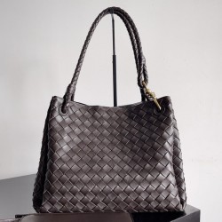 보테가 베네타 안디아모 파라슈트 라지