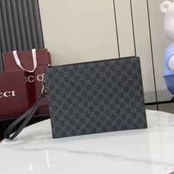 구찌 GG 엠블럼 클러치