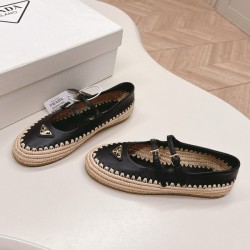 프라다 스웨이드 발레리나