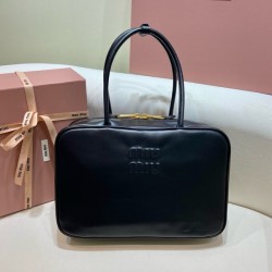 미우미우 보백  5BB117 (송아지 가죽)