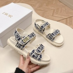 디올 액트 밸트 에크루 샌들