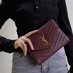 생로랑 카산드라 클러치