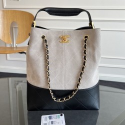 샤넬 25공방 스웨이드 투톤 숄더백 AS5635