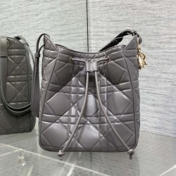 디올 디 모션 미디엄 호보 버킷백 DR09463