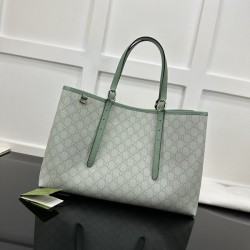 구찌 엠블럼 미디엄 토트백 815213