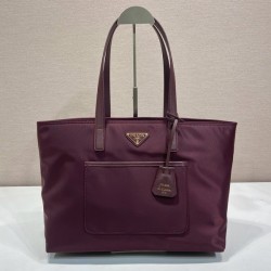 프라다 리에디션 1978 리나일론 미디움 1BG555