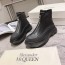 알렉산더 맥퀸 트레드 슬릭 지퍼 앵클 부츠