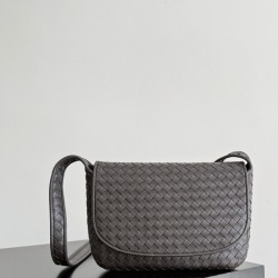 보테가 베네타 베네토 플랩 메신저 백 843836