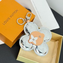 루이비통 비비엔 헤드 모노그램 미러 백참  M03280