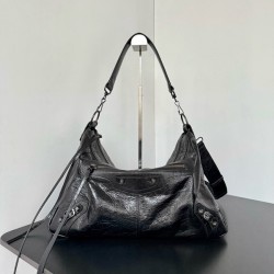 발렌시아가 르 시티 모토 미디움