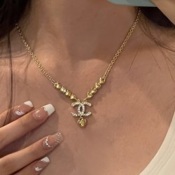 샤넬 CC로고 크리스탈 목걸이