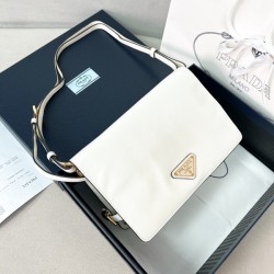 프라다 레더 숄더 1BD082